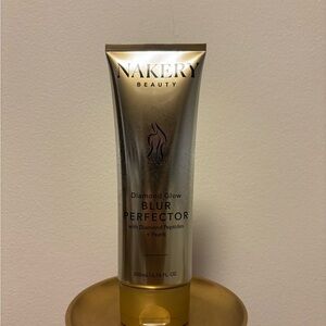 Nakery Beauty Diamond Glow Blur Perfector 200ml